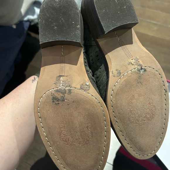 Vince Camuto women’s booties - Picture 4 of 6